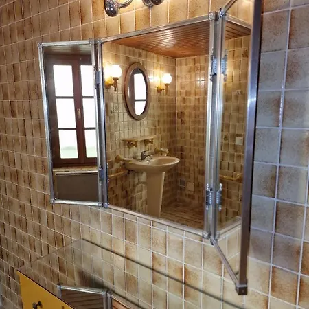 La Maison Rouge Paisible Maison De Pays Saujon