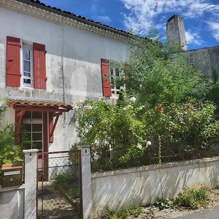 La Maison Rouge Paisible Maison De Pays Σπίτι διακοπών Saujon