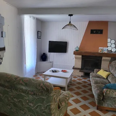 La Maison Rouge Paisible Maison De Pays * Saujon